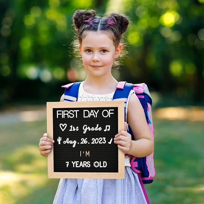 Changeable Felt Letter Board with Letters, Pre Cut & Sorted 725 Letters, First Day of School Board, Baby Announcement Sign, 10x10 Inch Message Board, Pregnancy Announcement Classroom Decor Sign Board