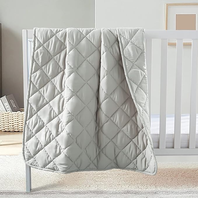 FLXXIE Machine Washable Microfiber Down Alternative Toddler Comforter, Super Soft and Lightweight Kids Crib Quilted Blanket for Stroller, Travel, 39x47 Inches, Light Grey