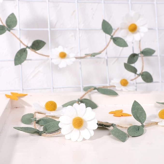 Wool Felt Daisy Chain Banner Garland - Daisy 1st Birthday Decorations,Daisy Themed Party Decorations,Nursery Wedding Decoration,White Wool Felt Daisy Green Leaf Garland