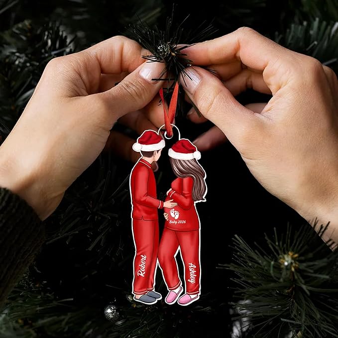 Personalized Expecting Parents Christmas Pregnancy Ornament 2025 – Custom Name Pregnancy Hanging Ornament, New Baby Announcement Xmas Tree Decoration Gift for Parents-to-Be, Family Keepsake