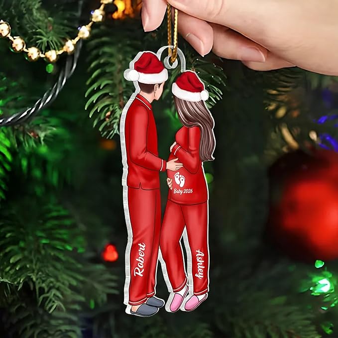 Personalized Expecting Parents Christmas Pregnancy Ornament 2025 – Custom Name Pregnancy Hanging Ornament, New Baby Announcement Xmas Tree Decoration Gift for Parents-to-Be, Family Keepsake