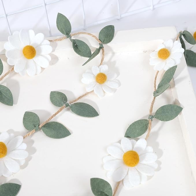 Wool Felt Daisy Chain Banner Garland - Daisy 1st Birthday Decorations,Daisy Themed Party Decorations,Nursery Wedding Decoration,White Wool Felt Daisy Green Leaf Garland