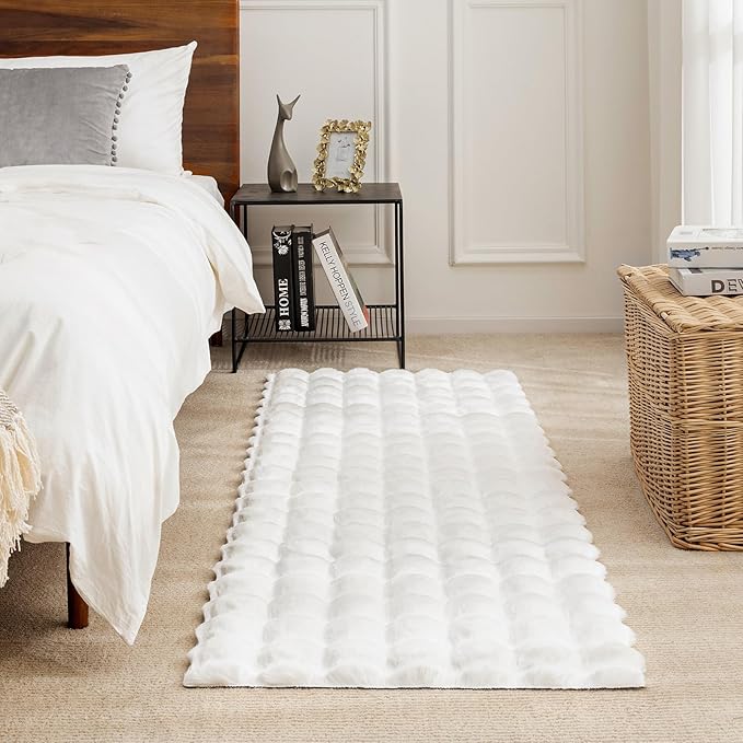 Ashler Faux Rabbit Fur Rug, White 3x5 FT Fluffy Soft Runner Area Rugs, Rectangle Fuzzy Carpet for Living Room, Bedroom, Machine Washable Shaggy Nursery - 3D Bubble Mat