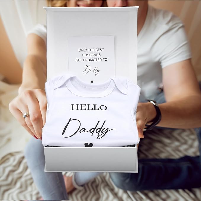 4 Pcs Pregnancy Announcement for Husband, Daddy Baby Bodysuit, Hello Daddy Pregnancy Reveal Card Baby Reveal Gift Box Baby Announcement Gifts Set for Husband Partner