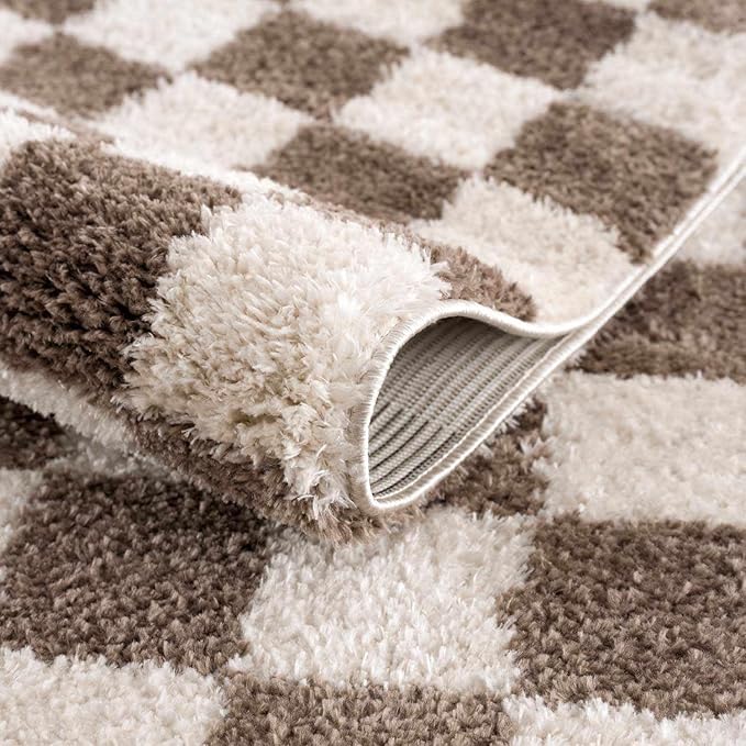 BoutiqueRugs Canika Modern Checkered Shag Rug - High Pile Fluffy Shaggy Carpet for Hallway, Nursery, Playroom, Girls Boys Room - Machine Washable - Peach, Dark Brown - 7'10" x 10' (8x10)