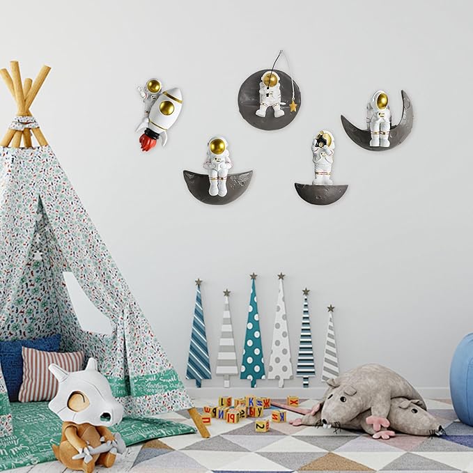 XGZY 5PCS astronauts wall decoration-Decor for Modern Home Decor-decoration for Background 3D Wall Space themed Living Room Sofa Bedroom Wall Kids Room