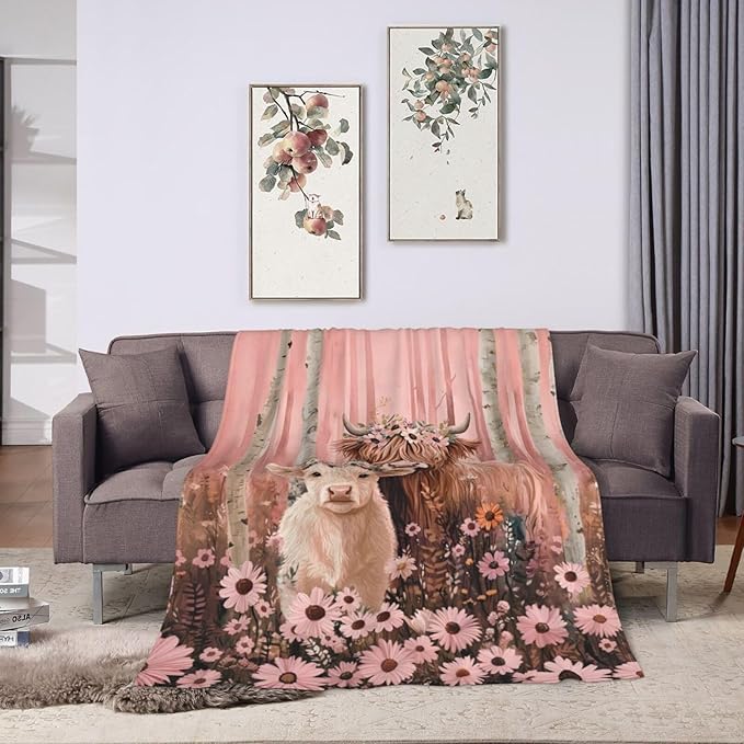 Highland Cow Blanket Pink Forest Cattle Daisy Decor Throw Blanket Super Soft Flannel Lightweight Fluffy Plush Fuzzy Fleece Blanket Gifts for Girl Woman Boys Kids Adults Man for Bed Sofa 40"X50"