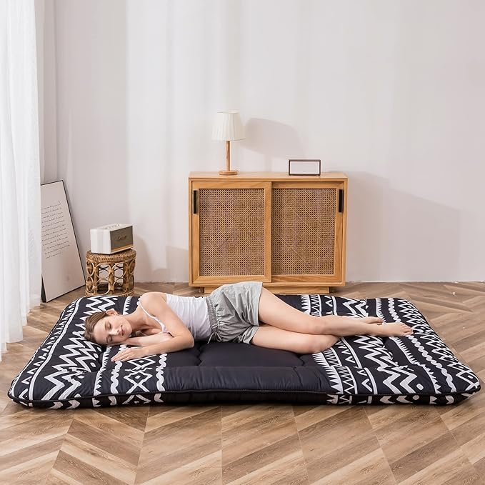 MAXYOYO Japanese Futon Mattress - Thick Comfortable Roll Up Sleeping Pad, Twin, Black Stripe