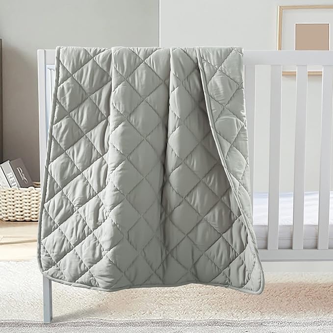FLXXIE Machine Washable Microfiber Down Alternative Toddler Comforter, Super Soft and Lightweight Kids Crib Quilted Blanket for Stroller, Travel, 39x47 Inches, Somke Grey