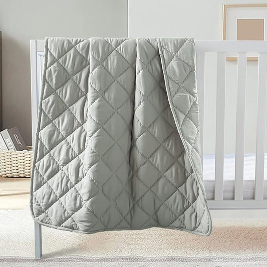 FLXXIE Machine Washable Microfiber Down Alternative Toddler Comforter, Super Soft and Lightweight Kids Crib Quilted Blanket for Stroller, Travel, 39x47 Inches, Somke Grey