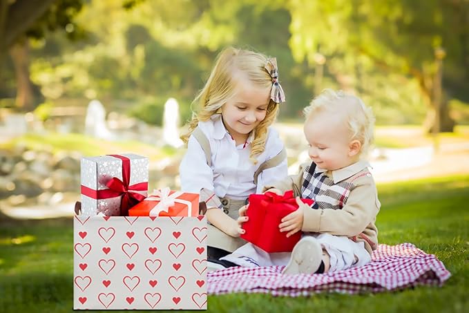 CLOCOR Rectangular Valentine's Day Basket Empty,Gift Basket for Kids,Boyfriend,Girlfriend,Waterproof Hearth Printed Storage Basket with Handles,Room Decor(Love)