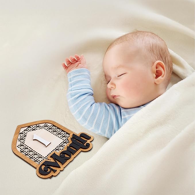 Wooden Baby Monthly Milestone Set with Patterned House Frame, 3D Numbers and Month Months Signs, Natural Wood Newborn Photo Prop for Baby Monthly Pictures