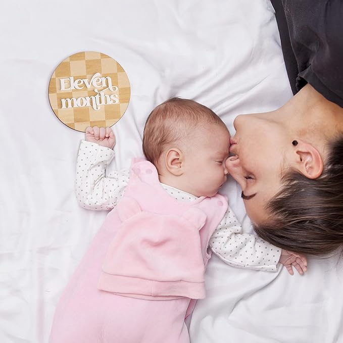 Wooden 3D Baby Monthly Milestone Cards Monthly Milestone Discs Newborn Photography Props Baby Announcement Sign Baby (Checkered)