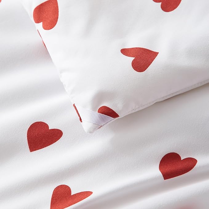 Nayoroom Heart Comforter Set Twin Size Kawaii Red Heart Pattern Comforter Kids Girls Cute Heart-Shaped 2Pcs Soft Lightweight Bedding Set for All Seasons (1 Comforter, 1 Pillowcase)