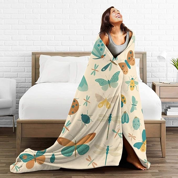 Bugs Insects Throw Blanket Moth Beetle Dragonfly Blanket Soft Cozy Fleece Fuzzy Plush Warm Stuff Bedding Bugs Blankets Gift for Boys Girls Kids Adult Men Women 60"X80"
