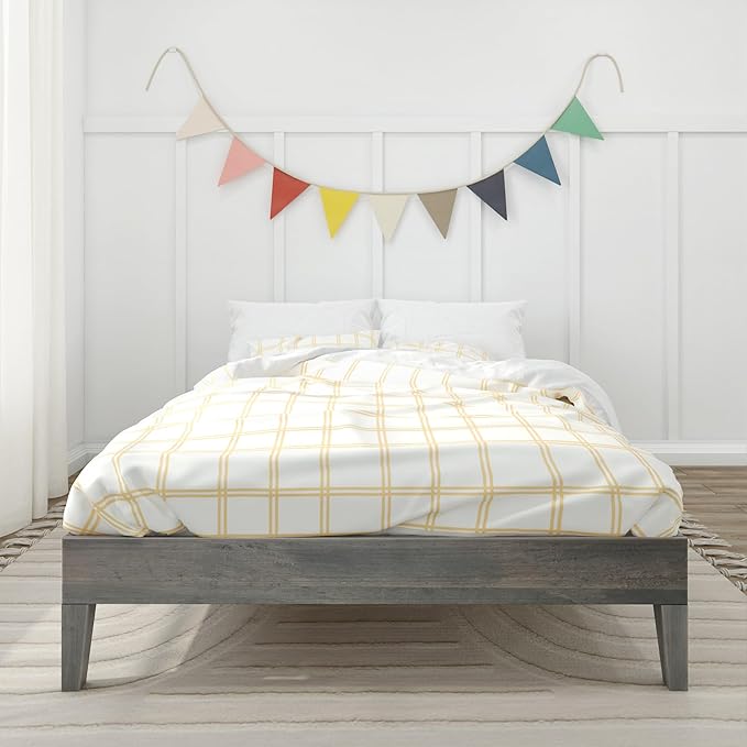 Max & Lily Fundamental Full Platform Bed Frame, Kids Modern Solid Wood Bed, Strong Wooden Slats, Non-Toxic Finishes, Driftwood