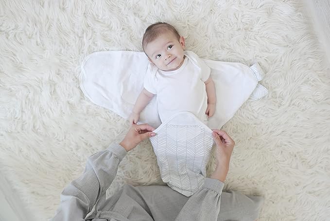 BaeBae Goods Swaddle Blanket, Adjustable Infant Baby Swaddling Wrap Set of 4, Baby Swaddling Wrap Blankets for Boys and Girls Made in Soft Cotton (Green/Grey Triangles, 3-6 Months)