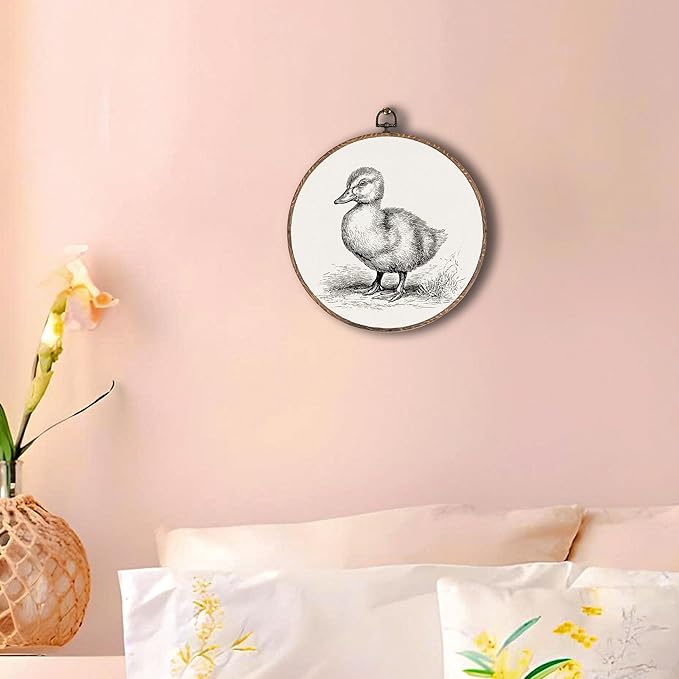 Vintage Duck Round Wall Art Framed, Cottagecore Duck Round Wall Decor, Retro Animal Farmhouse Hanging Canvas Prints Wall Sculptures for Home Living Room Nursery Decor, 10x10 Inch
