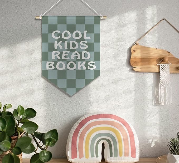 Cool Kids Read Books Wall Hanging Canvas Banner, Retro Green and Grey Checkered Hanging Pennant Flag Posters Prints for Kids Room Classroom Reading Room Corner Decor, 15x11in