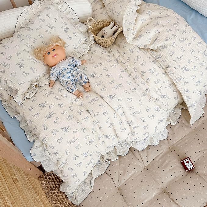 AOJIM Baby Muslin Duvet Cover with cat Patterns, 100% Cotton Toddler Comforter Cover 1 Piece 59X79 inch, Ruffled Design 2-Layer Gauze Crib Bedding Quilt Cover for Kids, No Pillowcases or Quilt