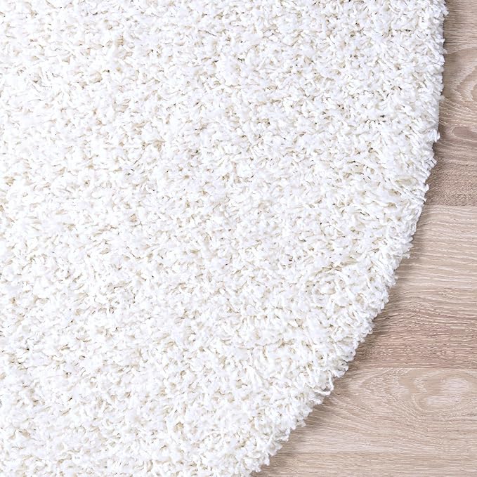 Unique Loom Solid Shag Collection Area Rug (3' 3" x 5' 3" Oval, Snow White)