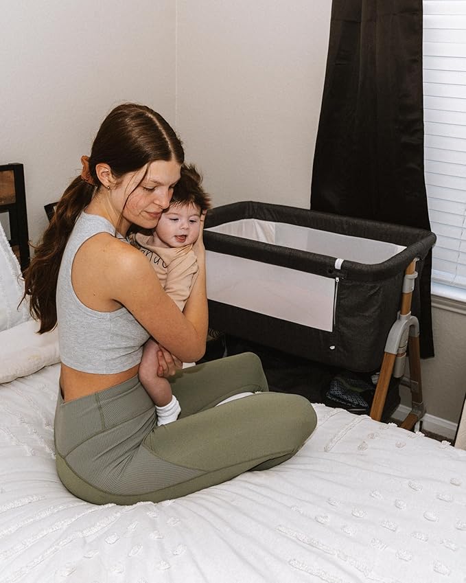 HARPPA Cuddly Bassinet, 3 in 1 Baby Bassinet, Rocking Bedside Bassinet with Wheels, 5 Height Adjustable, Includes Mosquito Net, Mattress, Anchor Strap