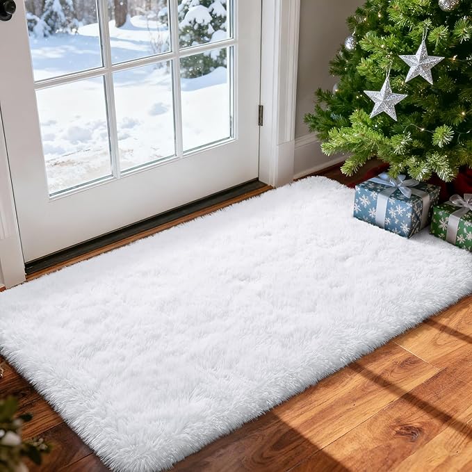 Merelax Fluffy Rug Shaggy Area Rug, Snow White 2x4 Small Rugs for Fireplace Holiday Christmas Decor, Mini Fuzzy Plush Kids Bedside Rug, Soft Non-Slip Entryway Throw Rugs Shag Catpet for Living Room ﻿