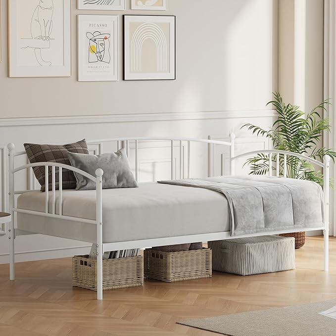 GarveeHome Twin Daybed, Sturdy Metal Day Bed with Steel Slat Support, Arched Headboard Sofa Bed for Living Room, Bedroom and Guest Room, White