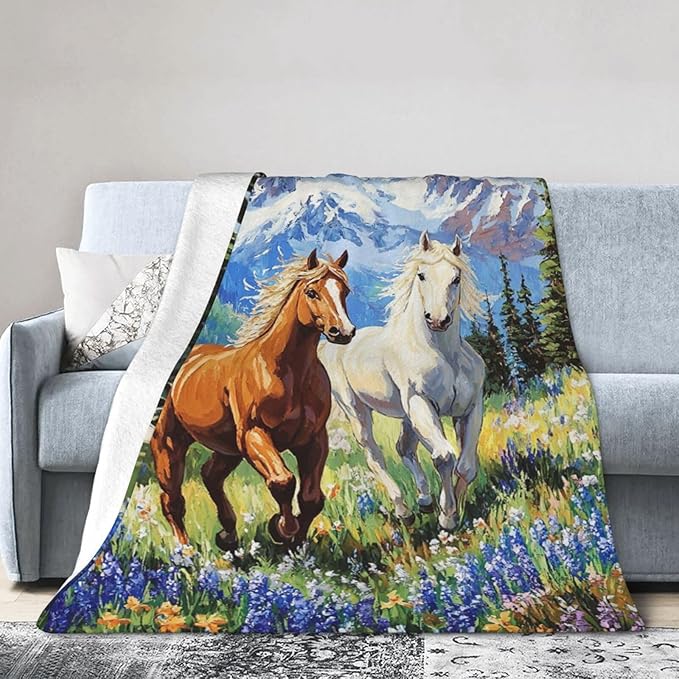 Horse Blanket Horses Decor Throw Blanket Super Soft Flannel Lightweight Fluffy Plush Fuzzy Fleece Animals Blanket Gifts for Horse Lover Girl Woman Boys Kids Adults Man for Bed Sofa 60"X80"