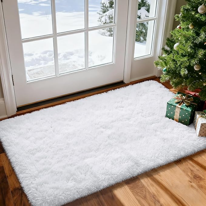 Merelax Fluffy Rug Shaggy Area Rug, Snow White 2x4 Small Rugs for Fireplace Holiday Christmas Decor, Mini Fuzzy Plush Kids Bedside Rug, Soft Non-Slip Entryway Throw Rugs Shag Catpet for Living Room ﻿