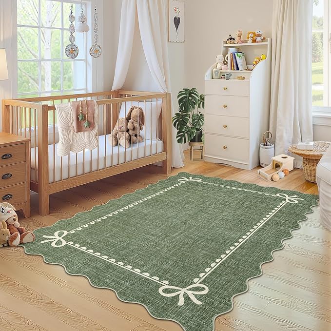 GarveeHome Scalloped Bow Rug for Living Room, Solid Green Rug for Dorm, Washable Rugs 5x7 Soft Low Pile Non Slip Scalloped Rugs for Nursery College Bedroom Decor Kids Room Playroom