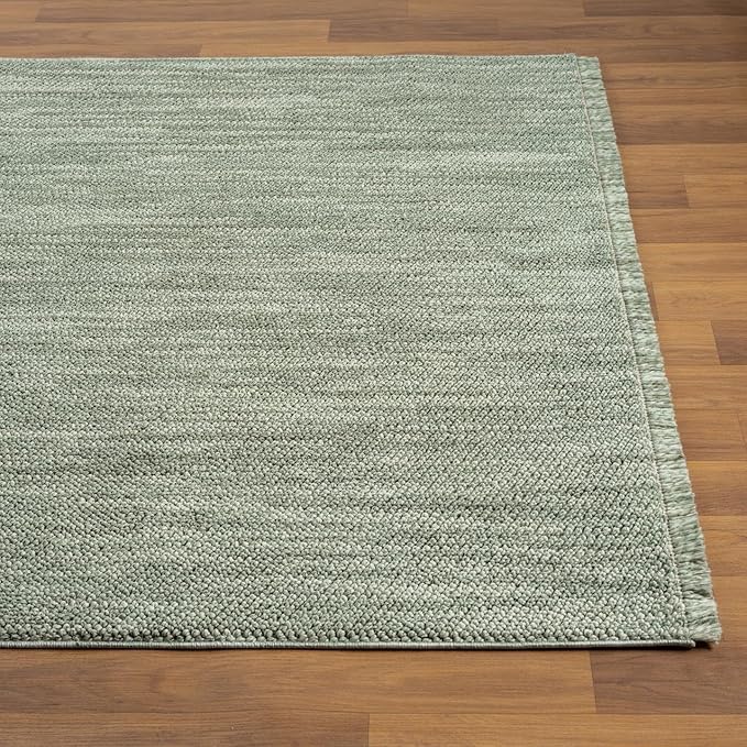 LUXE WEAVERS Solid Machine Woven Green 2x8 Area Rug, Indoor Stain-Resistant Carpet