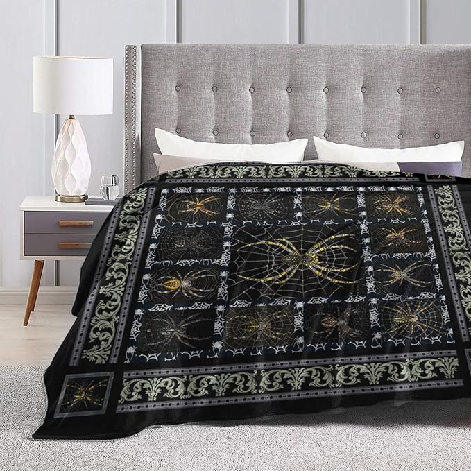 Spider Blanket Spider Throw Blanket Flannel Stuff Merch Cozy Decor Fleece Plush Fuzzy Warm Lightweight Bedding Gifts for Women Man Girl Boys Couch Soft 50"X40"