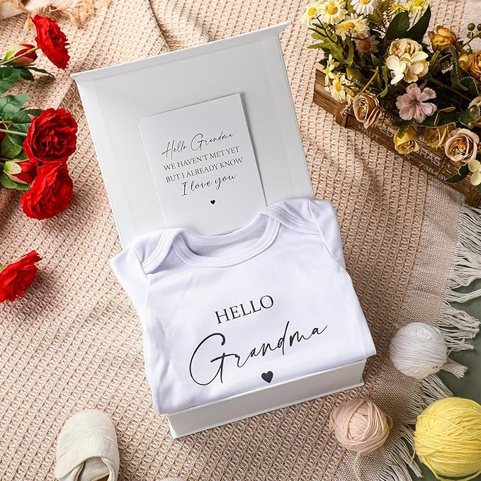 4 Pcs Pregnancy Announcement for Grandma, Hello Grandma Baby Bodysuit, Hello Grandma Pregnancy Reveal Card Baby Reveal Gift Box Baby Announcement Gifts Set for Grandma