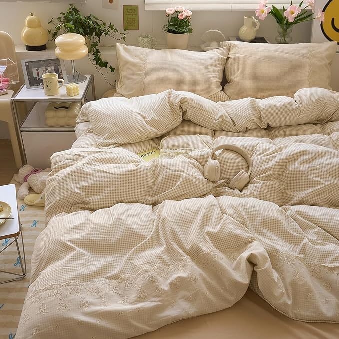 LifeTB Tan Gingham Duvet Cover King 3 Pieces Romantic Lace Duvet Cover Vintage Plaid Checkered Comforter Cover with 2 Pillowcases Soft Microfiber Beige Tan Grid Farmhouse Gingham Bedding Set
