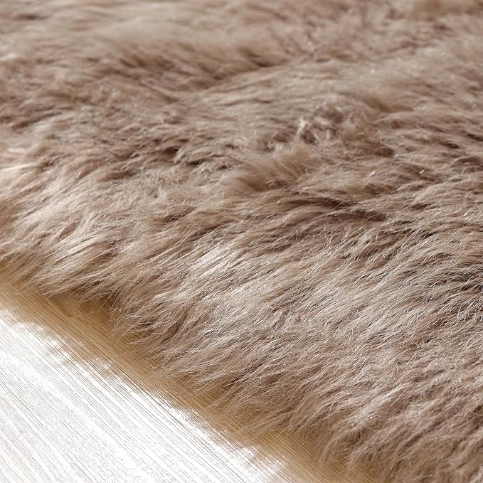 Beige Area Rugs for Living Room Bedroom Nursery 9X12 Washable Faux Sheepskin Fluffy Fur Rug Kids Room Decor Soft Cozy Home Décor