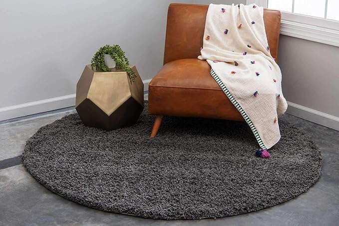 Unique Loom Solid Shag Collection Area Rug (5' 1" Round Graphite Gray)