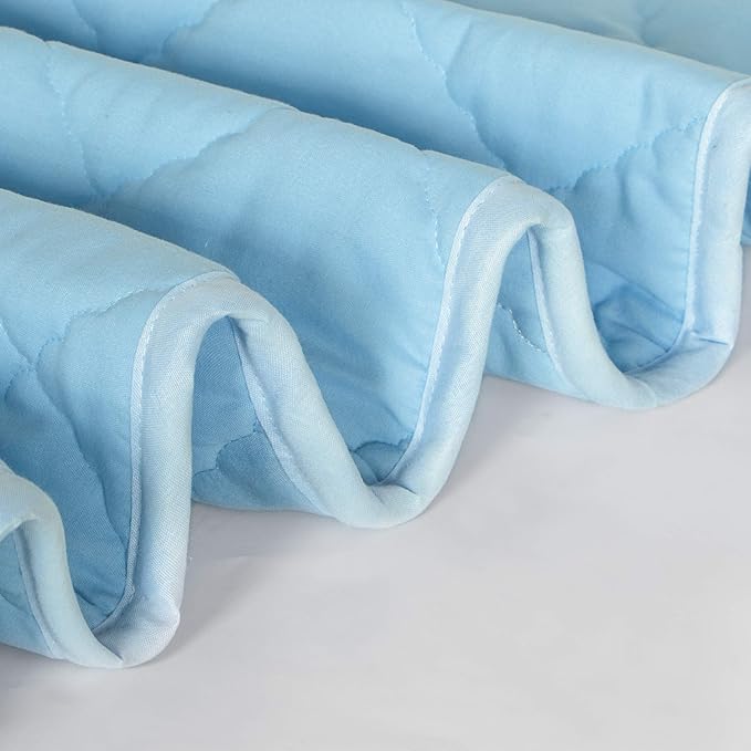FLXXIE Machine Washable Microfiber Down Alternative Oversized Toddler Comforter, Super Soft and Lightweight Kids Crib Quilted Blanket for Stroller, Travel, 43x60 Inches, Aqua