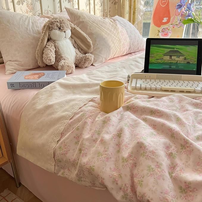 LifeTB Pink Floral Duvet Cover Queen Romantic Lace Bedding Set Garden Style Cottagecore Flower Duvet Cover with Zipper Closure Soft Washed Microfiber Botanical Comforter Cover for Teen Girls