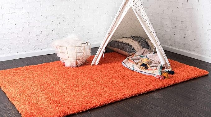 Unique Loom Solid Shag Collection Area Rug (5' 3" x 8' Rectangle, Tiger Orange)