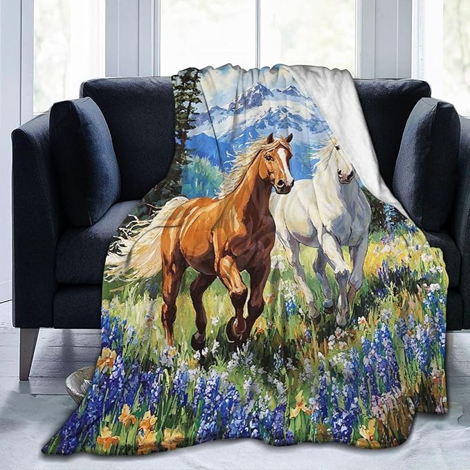 Horse Blanket Horses Decor Throw Blanket Super Soft Flannel Lightweight Fluffy Plush Fuzzy Fleece Animals Blanket Gifts for Horse Lover Girl Woman Boys Kids Adults Man for Bed Sofa 40"X50"
