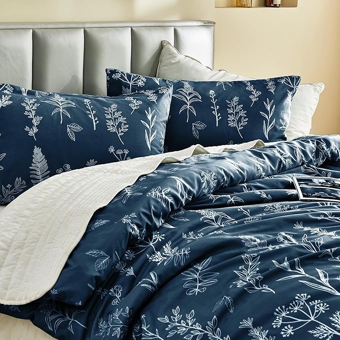 MUXHOMO Duvet Cover King Size, Reversible Floral Navy Duvet Cover Set with Zipper Closure, 3 Pieces Botanical Patterns Soft Microfiber Bedding Set (90"x104", 2 Pillow Cases 20"×36")
