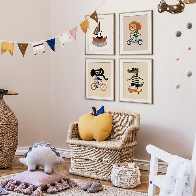 VONTP Kids Animal Nursery Wall Art Decor, Retro Lion Panda Crocodile Elephant Nursery Prints Poster Wall Decorations for Kids Nursery Toddler Room Bedroom Playroom, 8x10 Inch Set of 4 (Unframed)