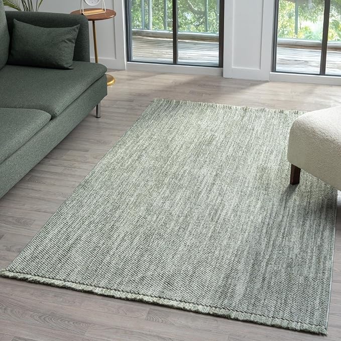 LUXE WEAVERS Solid Machine Woven Green 9x12 Area Rug, Indoor Stain-Resistant Carpet