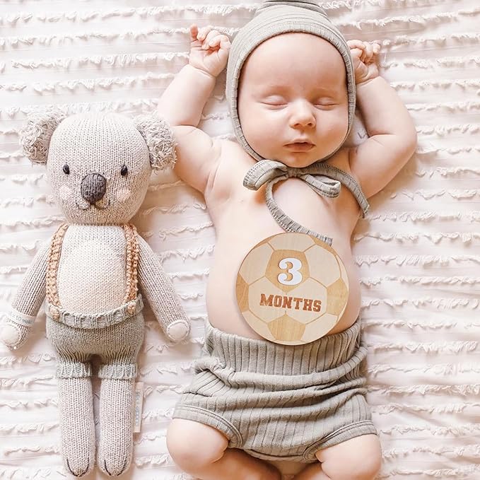 Wooden 3D Baby Monthly Milestone Cards Monthly Milestone Discs Newborn Photography Props Baby Announcement Sign Baby (Soccer)