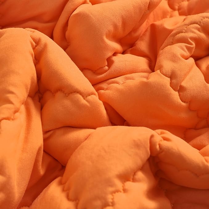FLXXIE Machine Washable Microfiber Down Alternative Toddler Comforter, Super Soft and Lightweight Kids Crib Quilted Blanket for Stroller, Travel, 39x47 Inches, Orange
