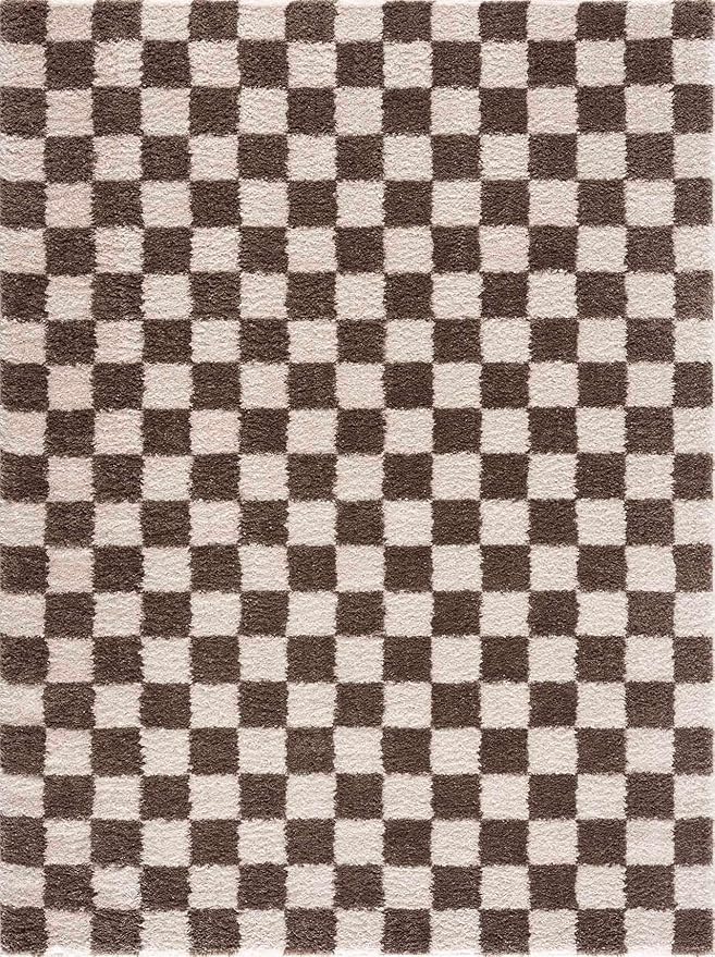 BoutiqueRugs Canika Modern Checkered Shag Rug - High Pile Fluffy Shaggy Carpet for Hallway, Nursery, Playroom, Girls Boys Room - Machine Washable - Peach, Dark Brown - 5'3" x 7' (5x7)