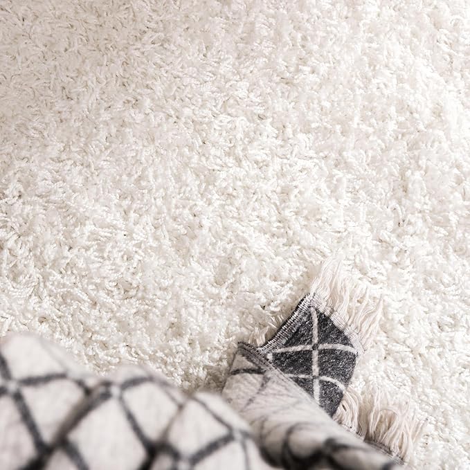 Unique Loom Solid Shag Collection Area Rug (5' 1" Square, Snow White)