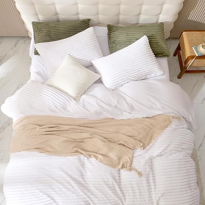 JELLYMONI Plush Duvet Cover Set - King Size Pure White Striped Fluffy Comforter Cover 3pcs Bedding Set Luxury Ultra Soft Faux Fur Duvet Cover with Zipper and 2 Pillowcases (NO Comforter)
