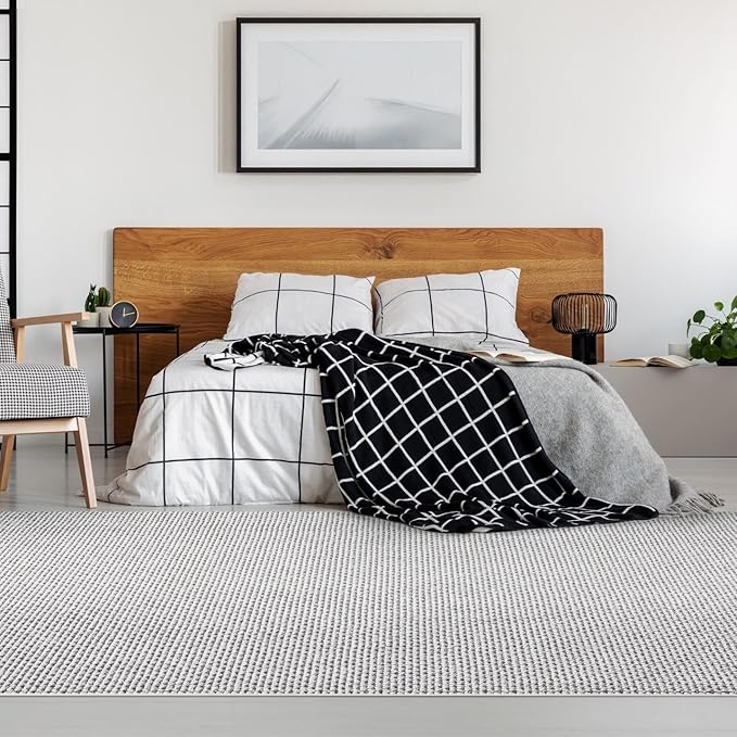 LUXE WEAVERS Solid Machine Woven White Dark Gray 8x10 Area Rug, Indoor Stain-Resistant Carpet